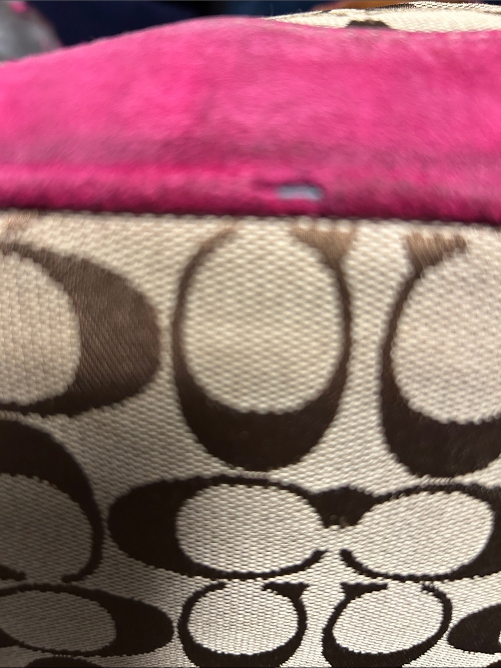 Coach Vintage 2004 Signature Canvas Shoulder Bag - Picture 10 of 11